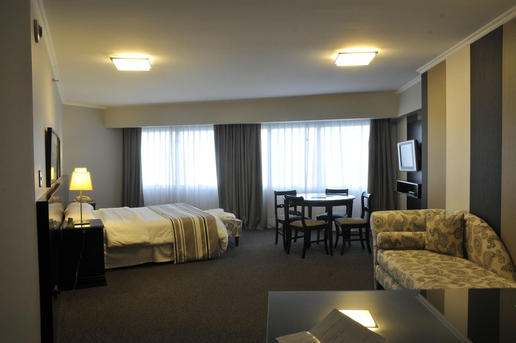 Plaza Real Suites Hotel Rosario Bagian luar foto