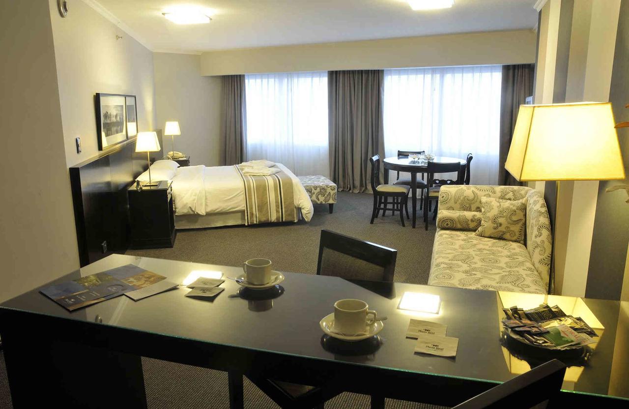 Plaza Real Suites Hotel Rosario Bagian luar foto
